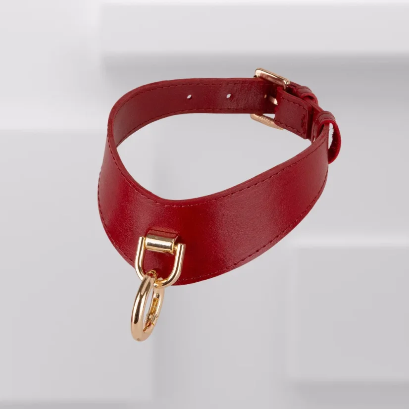 Kožený choker s asymetrickým tvarom