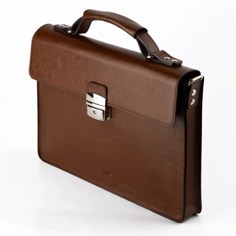 Bočný profil s čistými líniami