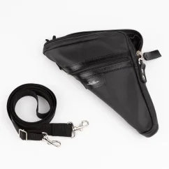 Detail prehnutia kože a poddajnosti materiálu Detail prehnutia kože a poddajnosti materiálu