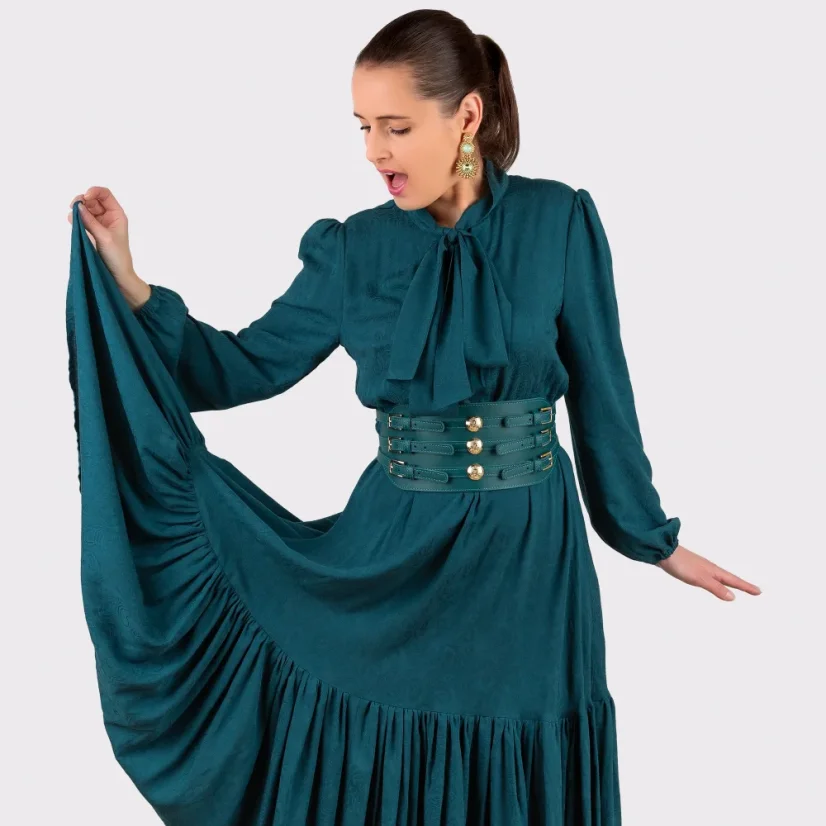 Elegancia, čo si drží svoj rám